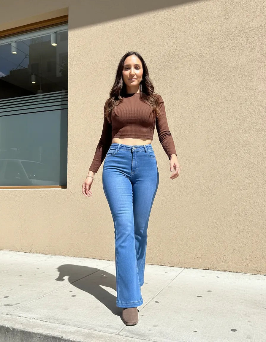 Jeans Flare Celeste Tiro Alto Elasticado Efecto Push Up
